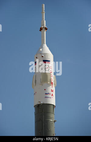 The upper stage of the Soyuz TMA-02M rocket, in which the crew capsule is located, is pictured here at the launch pad on Sunday, June 5, 2011 at the Baikonur Cosmodrome in Kazakhstan. The TMA-02M spacecraft will carry Expedition 28 Soyuz Commander Sergei Volkov of Russia, NASA Flight Engineer Mike Fossum and JAXA (Japan Aerospace Exploration Agency) Flight Engineer Satoshi Furukawa to the Internationa Space Station. Photo Credit (NASA/Carla Cioffi) Soyuz TMA-02M launch escape system Stock Photo
