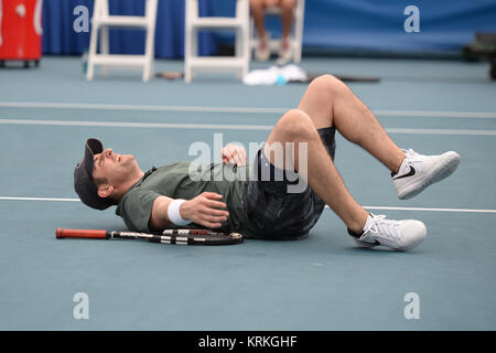 DELRAY BEACH, FL - NOVEMBER 21: Jason Biggs participates in The 26th Annual Chris Evert/Raymond James Pro-Celebrity Tennis Classic at the Delray Beach Tennis Center on November 21, 2015 in Delray Beach, Florida.   People:  Jason Biggs Stock Photo