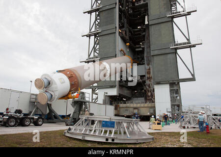 ULA's Atlas V Solid Rocket Booster (SRB) being lifted and stationed onto stand at Pad 41 for the OSIRIS-REx upcoming launch. KSC-20160808-PH GFB01 0032 (28864661726) Stock Photo