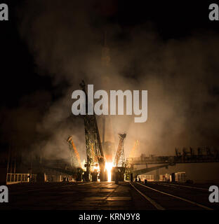 The Soyuz MS-03 spacecraft launches from the Baikonur Cosmodrome with Expedition 50 crewmembers NASA astronaut Peggy Whitson, Russian cosmonaut Oleg Novitskiy of Roscosmos, and ESA astronaut Thomas Pesquet from the Baikonur Cosmodrome in Kazakhstan, Friday, Nov. 18, 2016, (Kazakh time) (Nov 17 Eastern time). Whitson, Novitskiy, and Pesquet will spend approximately six months on the orbital complex. Photo Credit: (NASA/Bill Ingalls) Expedition 50 Soyuz Launch (NHQ201611180005) Stock Photo