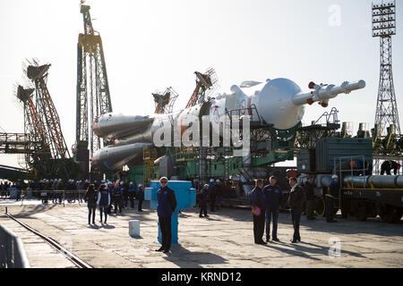 The Soyuz MS-04 spacecraft is seen shortly after arriving at the launch pad by train on Monday, April 17, 2017, at the Baikonur Cosmodrome in Kazakhstan.  Launch of the Soyuz rocket is scheduled for April 20 Baikonur time and will carry Expedition 51 Soyuz Commander Fyodor Yurchikhin of Roscosmos and Flight Engineer Jack Fischer of NASA into orbit to begin their four and a half month mission on the International Space Station. Photo Credit: (NASA/Aubrey Gemignani) Expedition 51 Rollout (NHQ201704170033) Stock Photo