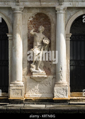 VENICE, ITALY - SEPTEMBER 13, 2017:   Statue on Ca' d'Oro or Palazzo Santa Sofia Stock Photo