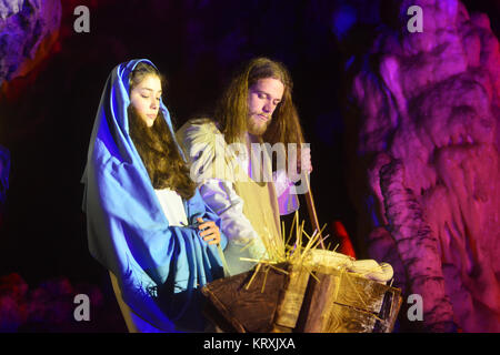 Postojna, Slovenia. 21st Dec, 2017. Artists perform in the Living Nativity Scenes in Postojna Cave near Postojna town, Slovenia, on Dec. 21, 2017. Living Nativity Scenes are performed at various stations along the Postojna Caves in the five-kilometer journey, with a total of 16 biblical scenes to recreate the whole picture of Christ's birth. Credit: Matic Stojs/Xinhua/Alamy Live News Stock Photo