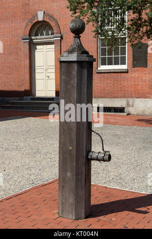 Hand water pump outside the West Wing of Independence Hall, Philadelphia, Pennsylvania, United States. Stock Photo