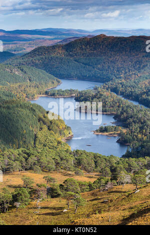 Loch Beinn a' Mheadhoin in Glen Affric, Highland, Scotland. Viewed from Beinn a' Mheadhoin. Stock Photo