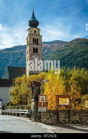 The village of Glurns, Glorenza in autumn, South Tyrol, Italy, Europe. Stock Photo
