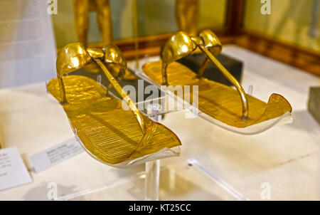 Gold sandals Dynasty 18 reign of Thutmose III 1479-1425 BC… | Flickr