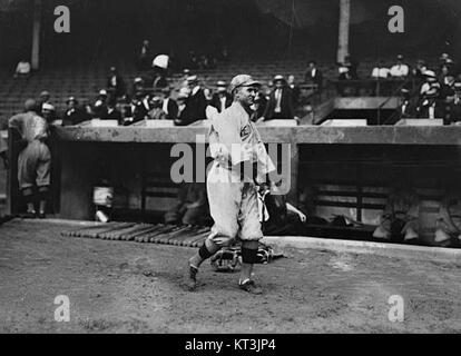 George Rube Foster, Carl Mays, Ernie Shore, George Herman Babe Ruth,  Hubert Benjamin Dutch Leonard, full-length Portrait in Boston Red Sox  Baseball Uniforms, Underwood & Underwood, 1915 Stock Photo - Alamy