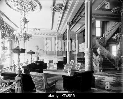 Marble stair in foyer Murray Hill Hotel Stock Photo