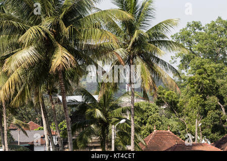 Temple Of The Sacred Tooth Relic, located in the Royal Palace Complex Of The Former Kingdom Of Kandy, Sri Lanka Stock Photo