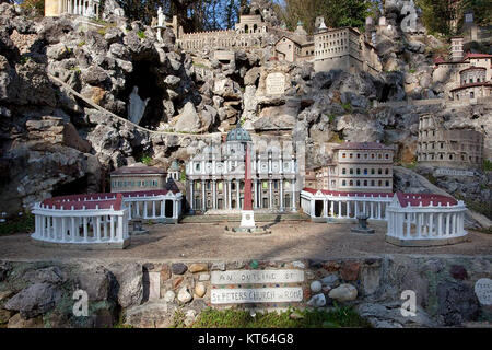 St. Peters Church in Rome, Ave Maria Grotto, Cullman (Cullman County, Alabama) Stock Photo