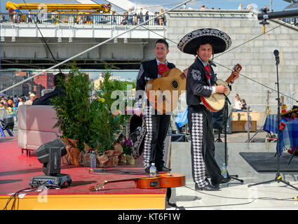 MOSCOW, RUSSIA - JUNE 18: Artists in Mexican costumes in Moscow on June 18, 2017 Russia Stock Photo