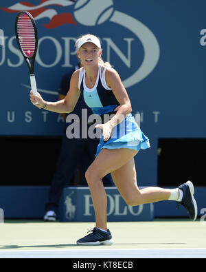 SMG Caroline Wozniacki FL5 USopen Day2 082713 07.JPG  FLUSHING, NY - AUGUST 27:  Caroline Wozniacki on Day Two of the 2013 US Open at USTA Billie Jean King National Tennis Center on August 27, 2013 in the Flushing neighborhood of the Queens borough of New York City.    People:  Caroline Wozniacki Stock Photo