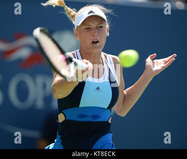 SMG Caroline Wozniacki FL5 USopen Day2 082713 12.JPG  FLUSHING, NY - AUGUST 27:  Caroline Wozniacki on Day Two of the 2013 US Open at USTA Billie Jean King National Tennis Center on August 27, 2013 in the Flushing neighborhood of the Queens borough of New York City.    People:  Caroline Wozniacki Stock Photo