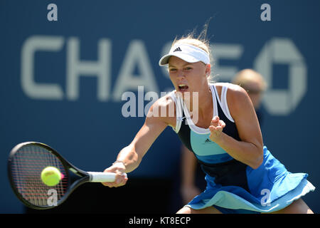 SMG Caroline Wozniacki FL5 USopen Day2 082713 13.JPG  FLUSHING, NY - AUGUST 27:  Caroline Wozniacki on Day Two of the 2013 US Open at USTA Billie Jean King National Tennis Center on August 27, 2013 in the Flushing neighborhood of the Queens borough of New York City.    People:  Caroline Wozniacki Stock Photo