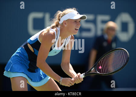 SMG Caroline Wozniacki FL5 USopen Day2 082713 14.JPG  FLUSHING, NY - AUGUST 27:  Caroline Wozniacki on Day Two of the 2013 US Open at USTA Billie Jean King National Tennis Center on August 27, 2013 in the Flushing neighborhood of the Queens borough of New York City.    People:  Caroline Wozniacki Stock Photo