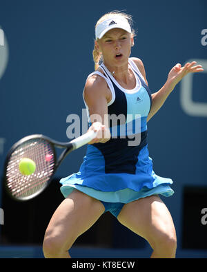 SMG Caroline Wozniacki FL5 USopen Day2 082713 16.JPG  FLUSHING, NY - AUGUST 27:  Caroline Wozniacki on Day Two of the 2013 US Open at USTA Billie Jean King National Tennis Center on August 27, 2013 in the Flushing neighborhood of the Queens borough of New York City.    People:  Caroline Wozniacki Stock Photo