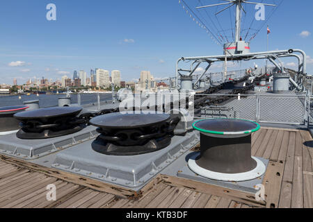 Uss new jersey hi-res stock photography and images - Alamy