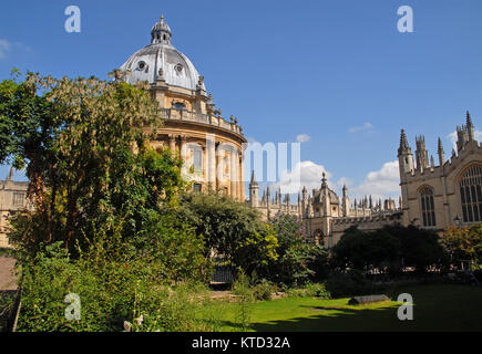 Radcliffe Camera and All Souls College seen from a garden at Radcliffe Square Stock Photo