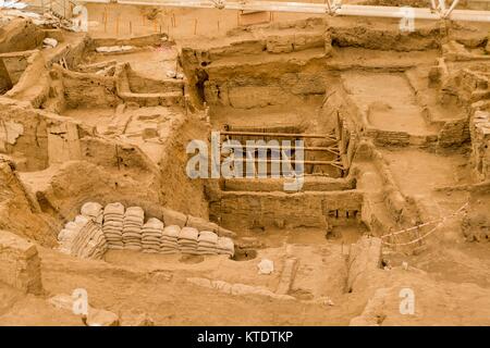 Catalhoyuk was a very large Neolithic and Chalcolithic proto-city ...