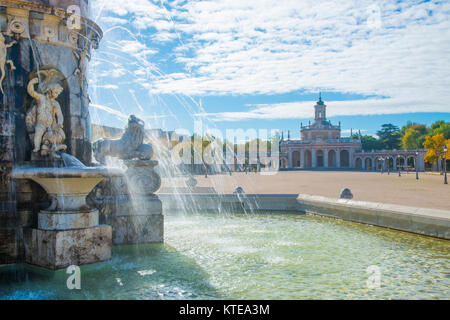 Fountain and San Antonio church. Aranjuez, Madrid province, Spain. Stock Photo