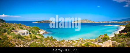 Beautiful Lagonisi beach on the east coast of Sithonia peninsula, Halkidiki, Greece. Stock Photo