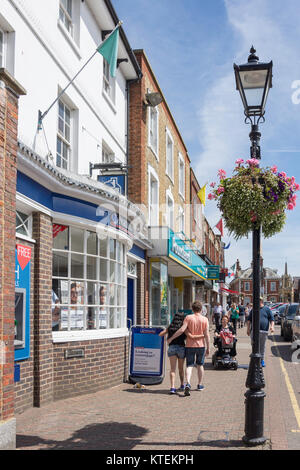 Bedfordshire town of Leighton Buzzard, High Street with the old Fire ...