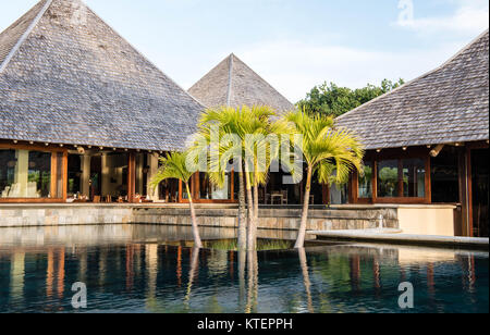 The infinity pool at the Heritage Awali hotel, in the south of Mauritius Stock Photo