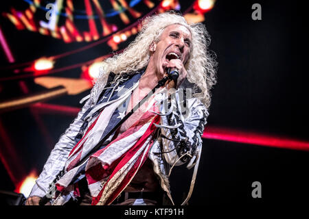 The American singer, songwriter and musician Dee Snider performs live at the show ‘We Love the 80s’ at Telenor Arena in Oslo. Dee Snider is known as the frontman of the band Twisted Sister. Norway, 26/04 2014. Stock Photo