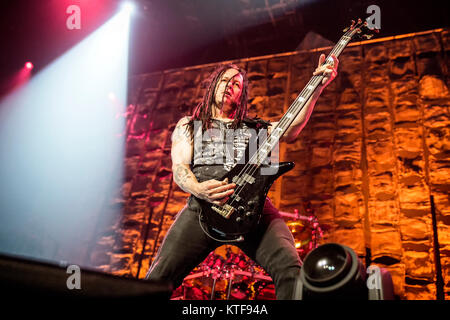 The American metal band Disturbed performs a live concert at Telenor Arena in Oslo. Here bass player John Moyer is seen live on stage. Norway, 10/03 2017. Stock Photo