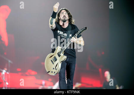 Foo Fighters, the American rock band, performs a live concert at Telenor Arena in Oslo. Here singer, songwriter and musician Dave Grohl is seen live on stage. Norway, 10/06 2015. Stock Photo