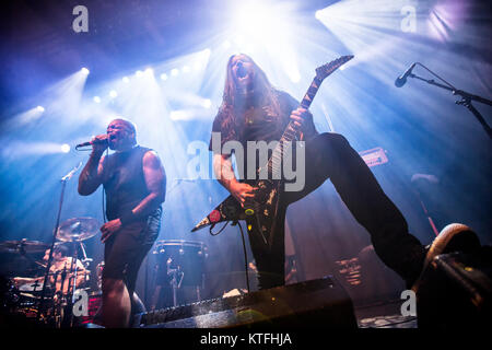 The Brazilian death and thrash metal band Sepultura performs a live concert at Rockefeller in Oslo. Here vocalist Derrick Green is seen live on stage with guitarist Andreas Kisser. Denmark, 07/02 2017. Stock Photo