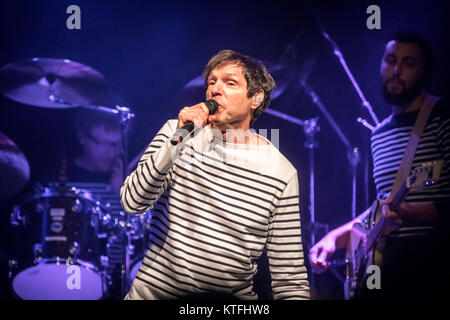 Norway, Oslo – August 8, 2017. The American pop and rock band Sparks performs a live concert at Rockefeller in Oslo. Here singer and songwriter Russell Mael is seen live on stage. Stock Photo
