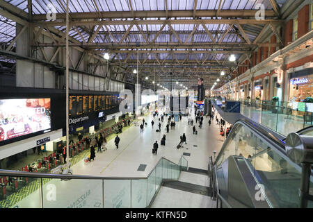 London UK. 24th December 2017. Waterloo Station feels less crowded compared to previous days as the last remaining holiday makers prepare to go home for Christmas Credit: amer ghazzal/Alamy Live News Stock Photo