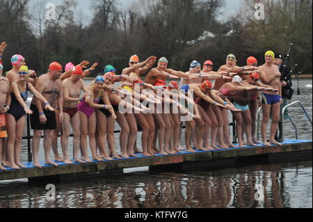 London, UK. 25th Dec, 2017. Annual Christmas Day Serpentine swim in Hyde Park.This Christmas swim is 100 yard course for the Peter Pan Cup. It has been held every Christmas since 1864. Credit: JOHNNY ARMSTEAD/Alamy Live News Stock Photo