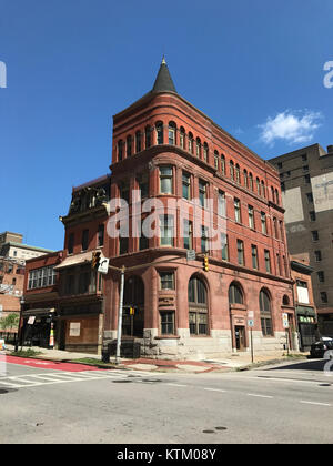 Barenburg Eye Associates Building, 100 Park Avenue, Baltimore, MD 21201 (35399173880) Stock Photo