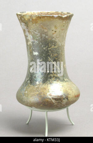 Beaker, Bell MET sf17 193 343s1 Stock Photo