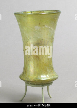 Beaker, Bell MET sf17 193 346s2 Stock Photo