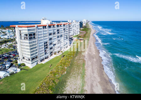 Florida Hutchinson Barrier Island,Jensen Beach,barrier island,Atlantic Ocean,water surf waves,high rise condominium residential apartment apartments b Stock Photo