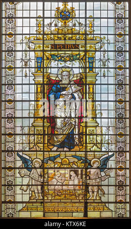 LONDON, GREAT BRITAIN - SEPTEMBER 17, 2017: The St. Peter the apostle on the stiained glass in church St. Martin, Ludgate. Stock Photo