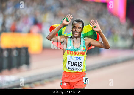 Muktar Edris (Ethiopia) wins the 5000m men Gold Medal - IAAF World Championships London 2017 Stock Photo