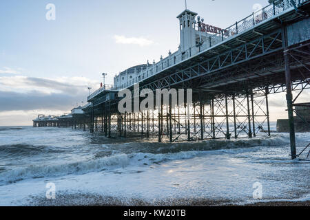 Brighton, UK. 29th December, 2017. A view of Brighton pier during winter. Photo date: Friday, December 29, 2017. Photo: Roger Garfield/Alamy Live News Stock Photo