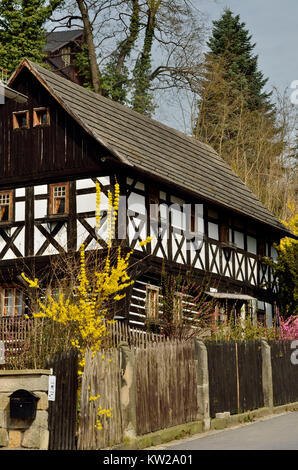 Dresden, Umgebindehaus in old awake joke, Umgebindehaus in Altwachwitz Stock Photo