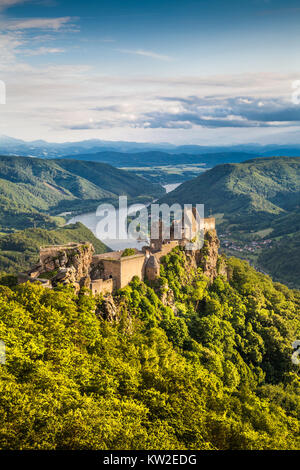 Beautiful landscape with Aggstein castle ruin and Danube river at sunset in Wachau, Austria Stock Photo