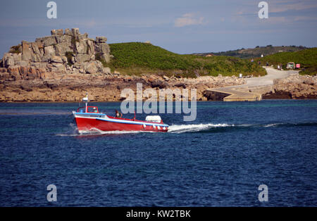 The IOS Ferry (Sea King) Leaving the Jetty at Carn Near Quay on the Island of Tresco in the Isles of Scilly, Cornwall, United Kingdom. Stock Photo