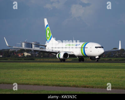 Boeing 737 8K2 Transavia Airlines PH HZX, 11Aug2014, landing at Schiphol (AMS   EHAM), The Netherlands, pic1 Stock Photo