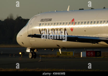 Boeing 717 twin engine airliner in Qantas livery Stock Photo - Alamy