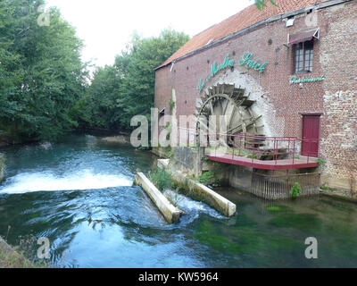 Blendecques (Pas de Calais, Fr) le moulin Snick, sur l'Aa (02) Stock Photo