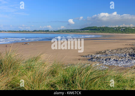 Beach at Ogmore on sea Southerndown Mid Glamorgan (Glamorgan Heritage Coast) Wales Stock Photo