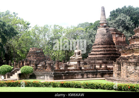 Ruins of wat Mahathat in Sukhotai, Thailand Stock Photo